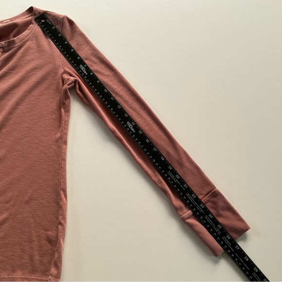 Gap Essential Ribbed Long Sleeve Henley Top Sz S Terra Cotta Rust Layering Y2K - Picture 5 of 9
